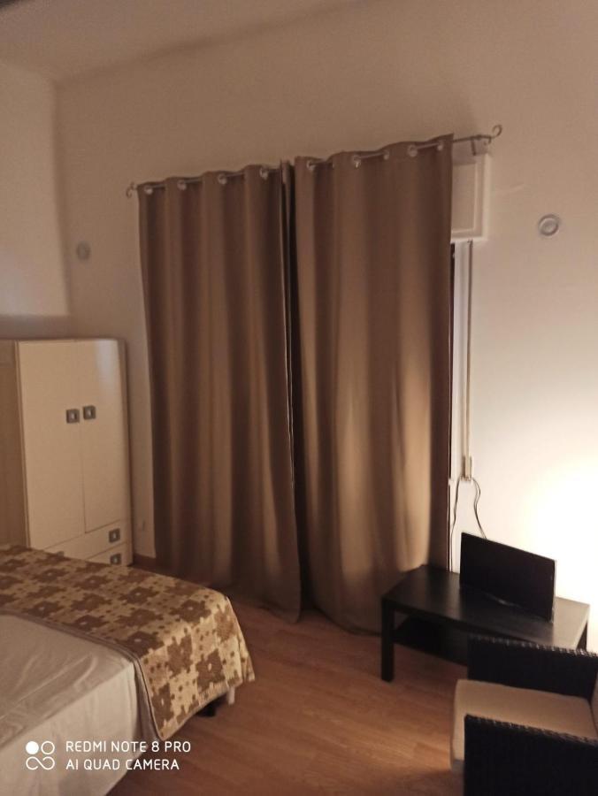 Rooms Center Wolf - Matrimoniale E Comunicanti Matera Exterior photo